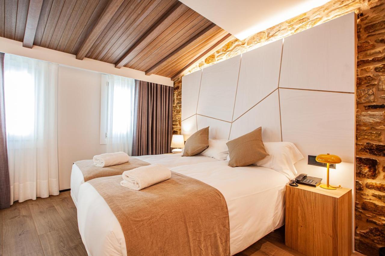 Hotel Plaza Obradoiro By Bossh! Hotels Santiago de Compostela Ngoại thất bức ảnh