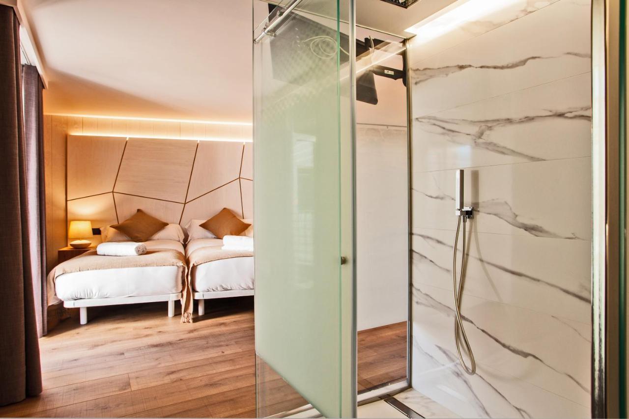 Hotel Plaza Obradoiro By Bossh! Hotels Santiago de Compostela Ngoại thất bức ảnh