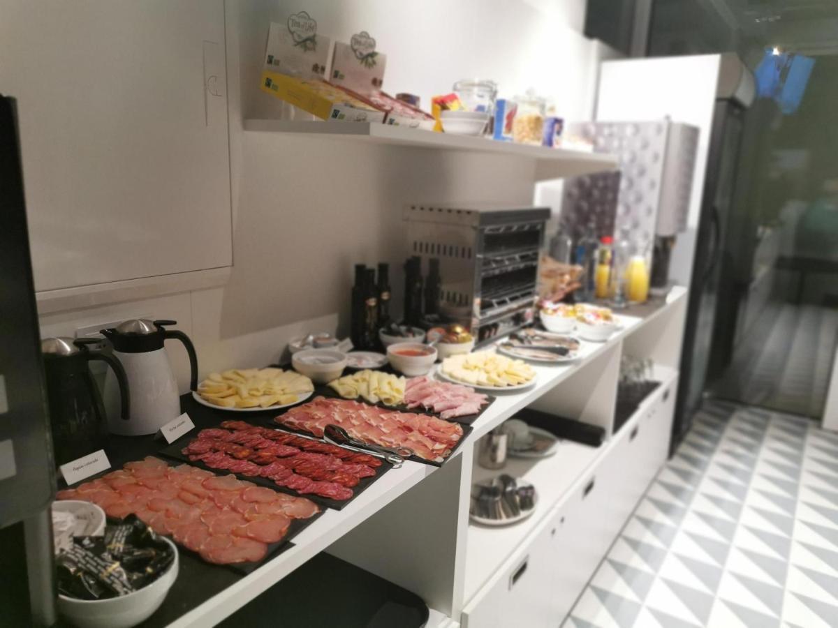 Hotel Plaza Obradoiro By Bossh! Hotels Santiago de Compostela Ngoại thất bức ảnh