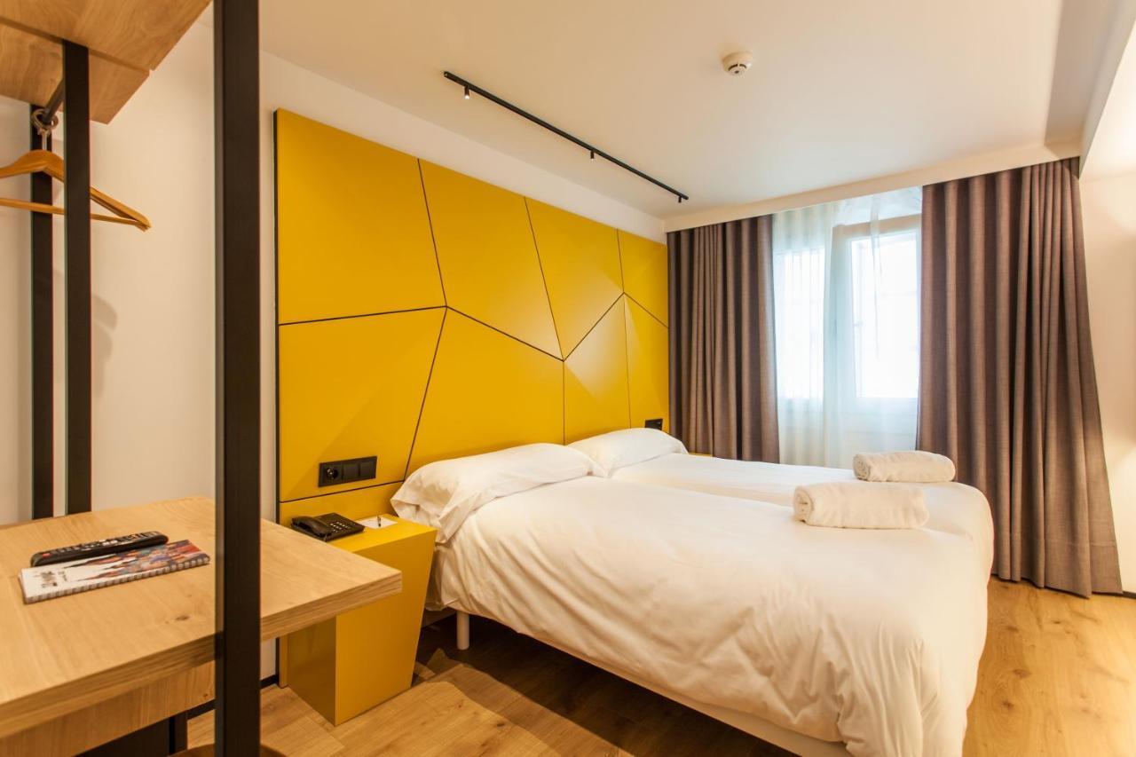 Hotel Plaza Obradoiro By Bossh! Hotels Santiago de Compostela Ngoại thất bức ảnh