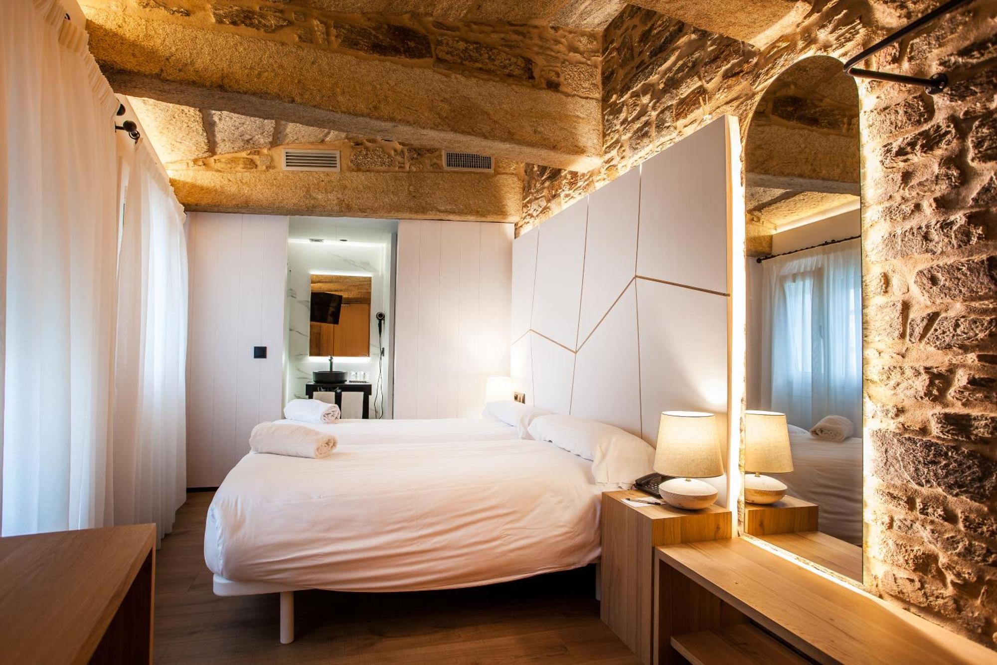 Hotel Plaza Obradoiro By Bossh! Hotels Santiago de Compostela Ngoại thất bức ảnh